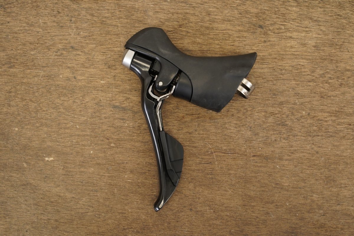 (1) RIGHT Shimano 105 ST-5800 11 Speed Mechanical Rim Brake Road Shifter
