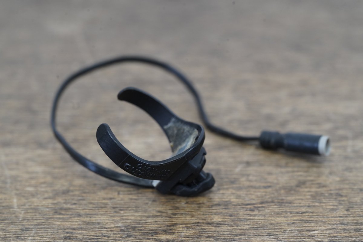 (1) Shimano SW-R610 Di2 Sprint Shifter
