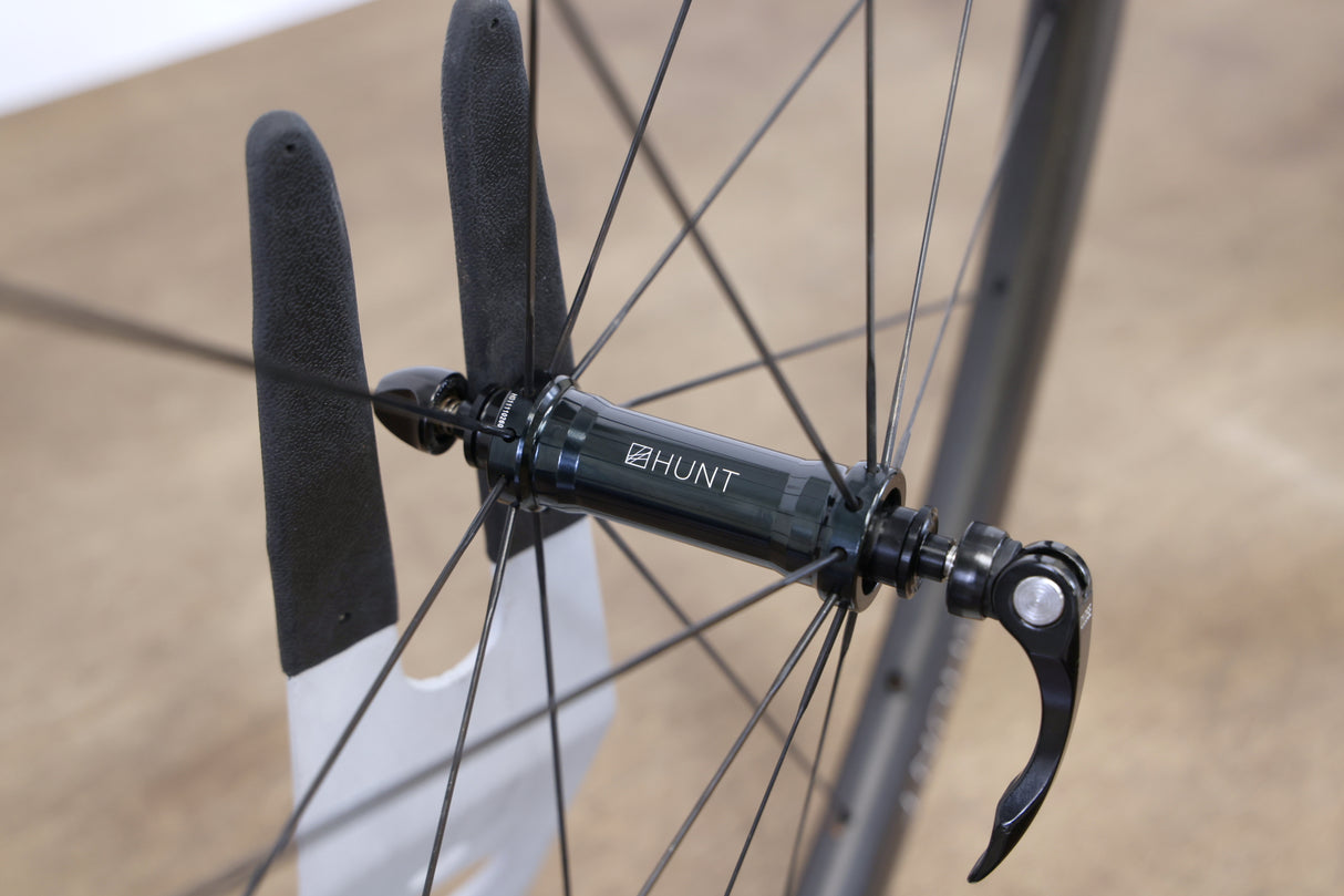 Hunt 50 Carbon Tubeless Clincher Rim Brake Wheelset Campagnolo 11 Speed