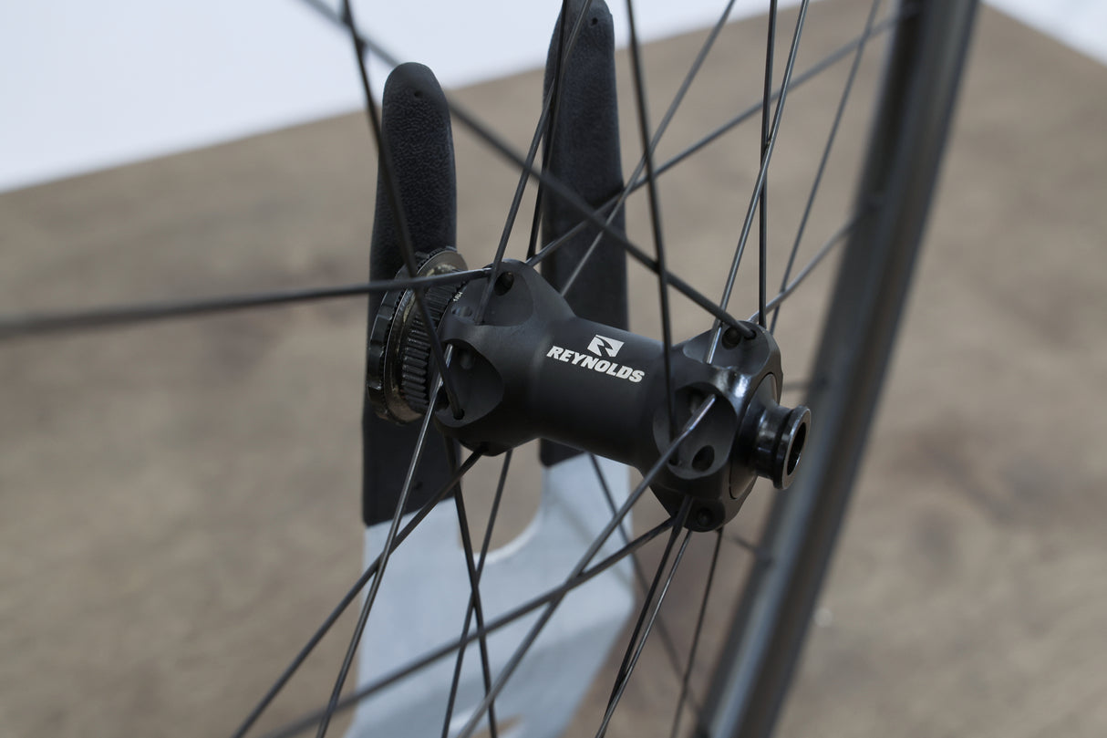 Reynolds Assault Carbon Tubeless Clincher Disc Brake Wheelset 11 Speed