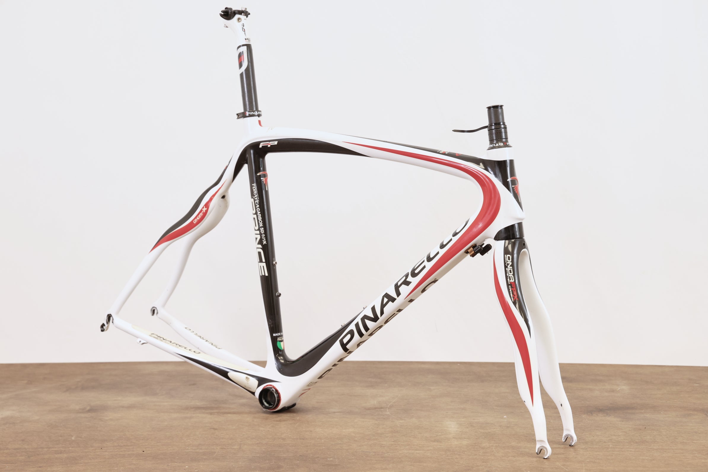 55cm Pinarello Prince FP Carbon Rim Brake Frameset – Elevate Cycling