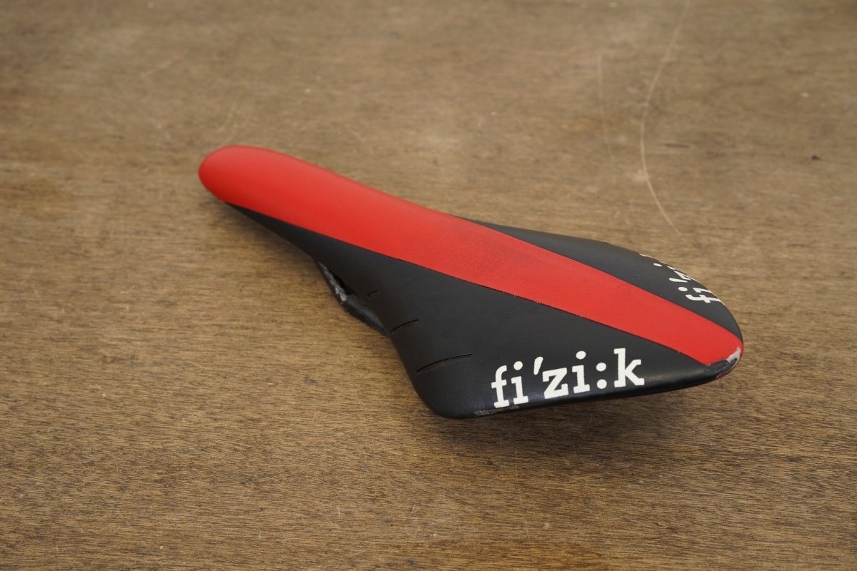 126mm (Regular) Fizik Arione R1 Carbon Rail Road Saddle 152g
