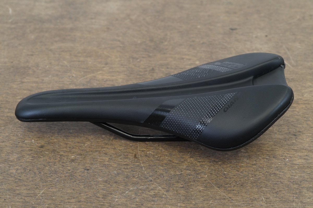 127mm Giant Contact Forward Alloy Rail Road Saddle 302g
