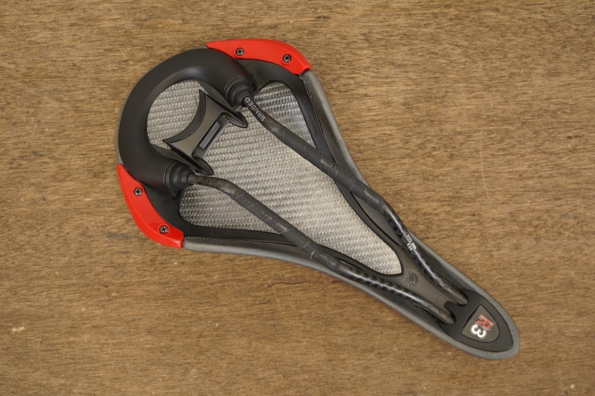 135mm Fizik Aliante R3 Carbon Rail Road Saddle 189g