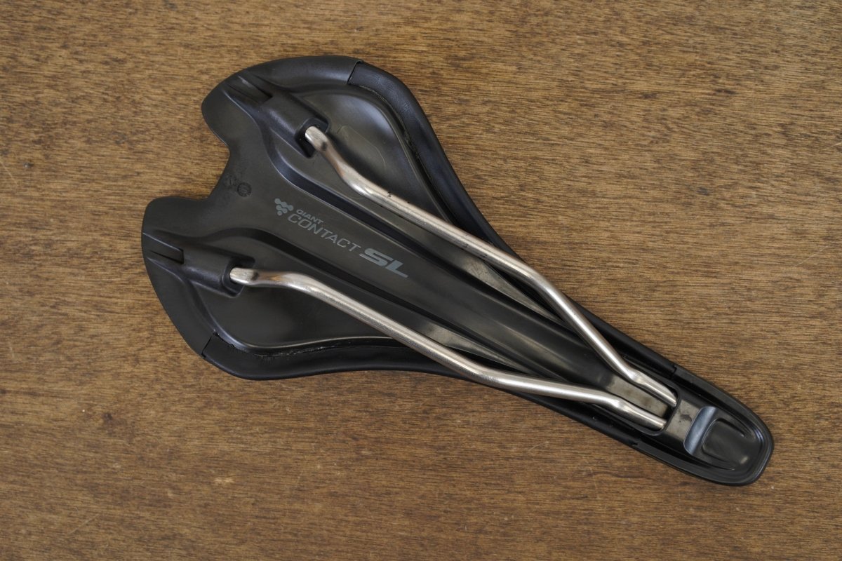 138mm Giant Contact SL Particle Flow SST Alloy Rail Road Saddle 226g