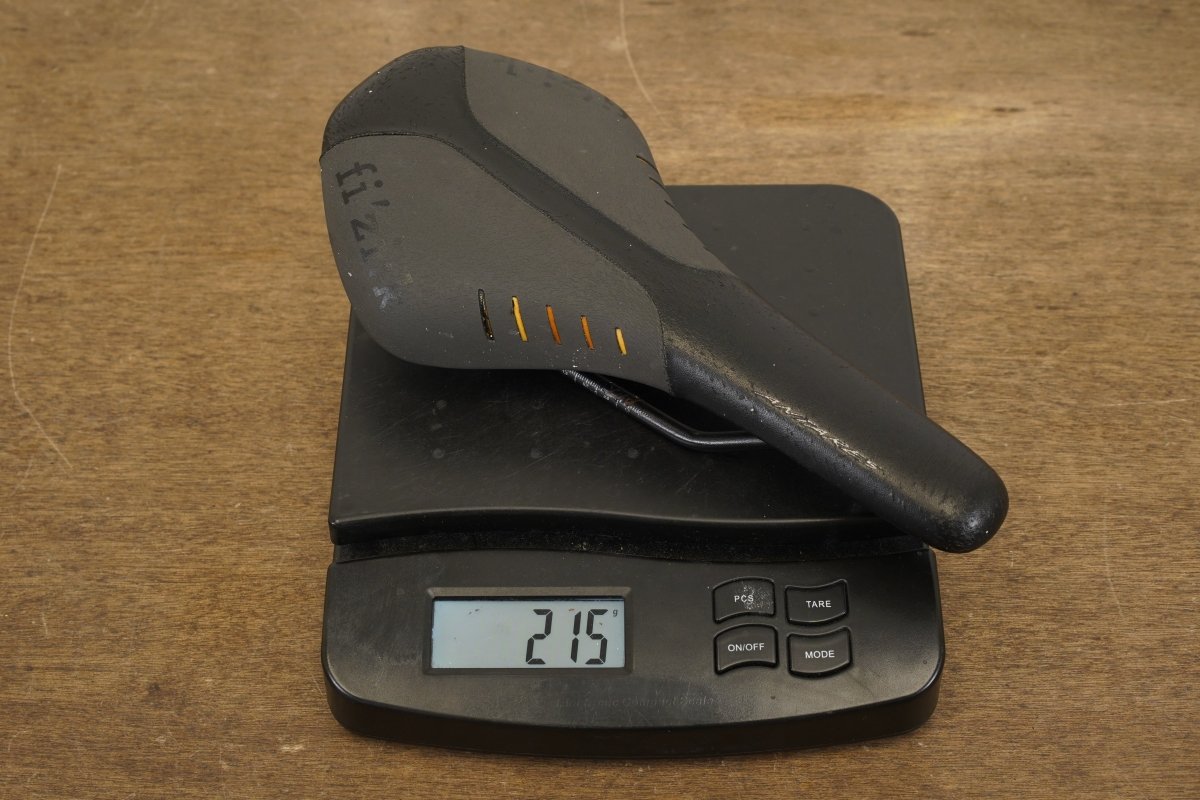 140mm Fizik Antares R5 Cr-Mo Rail Road Saddle 215g