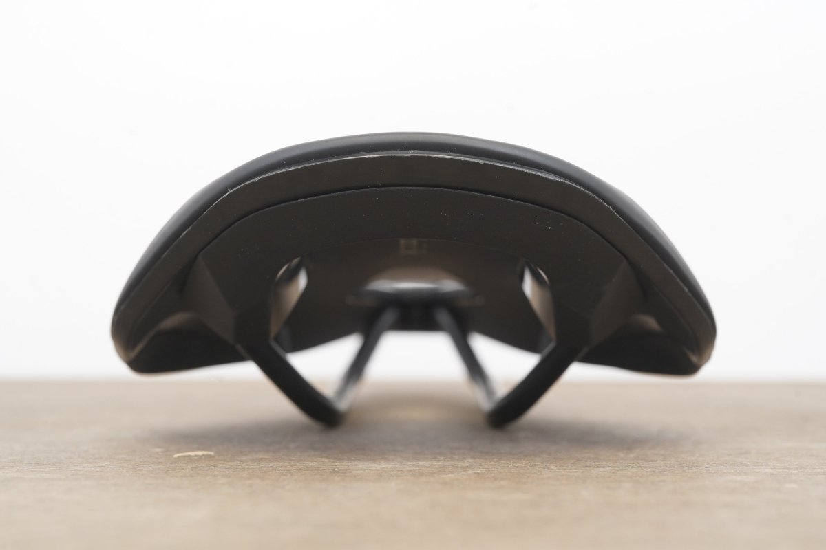 140mm Fizik Argo Vento R5 S-Alloy Rail Road Saddle 239g