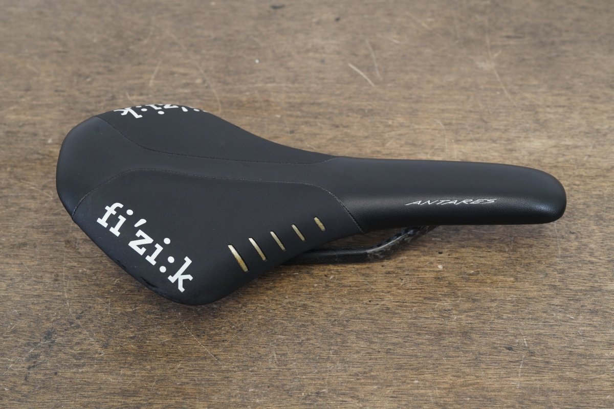 140mm (Regular) Fizik Antares R3 Carbon Rail Road Saddle 162g