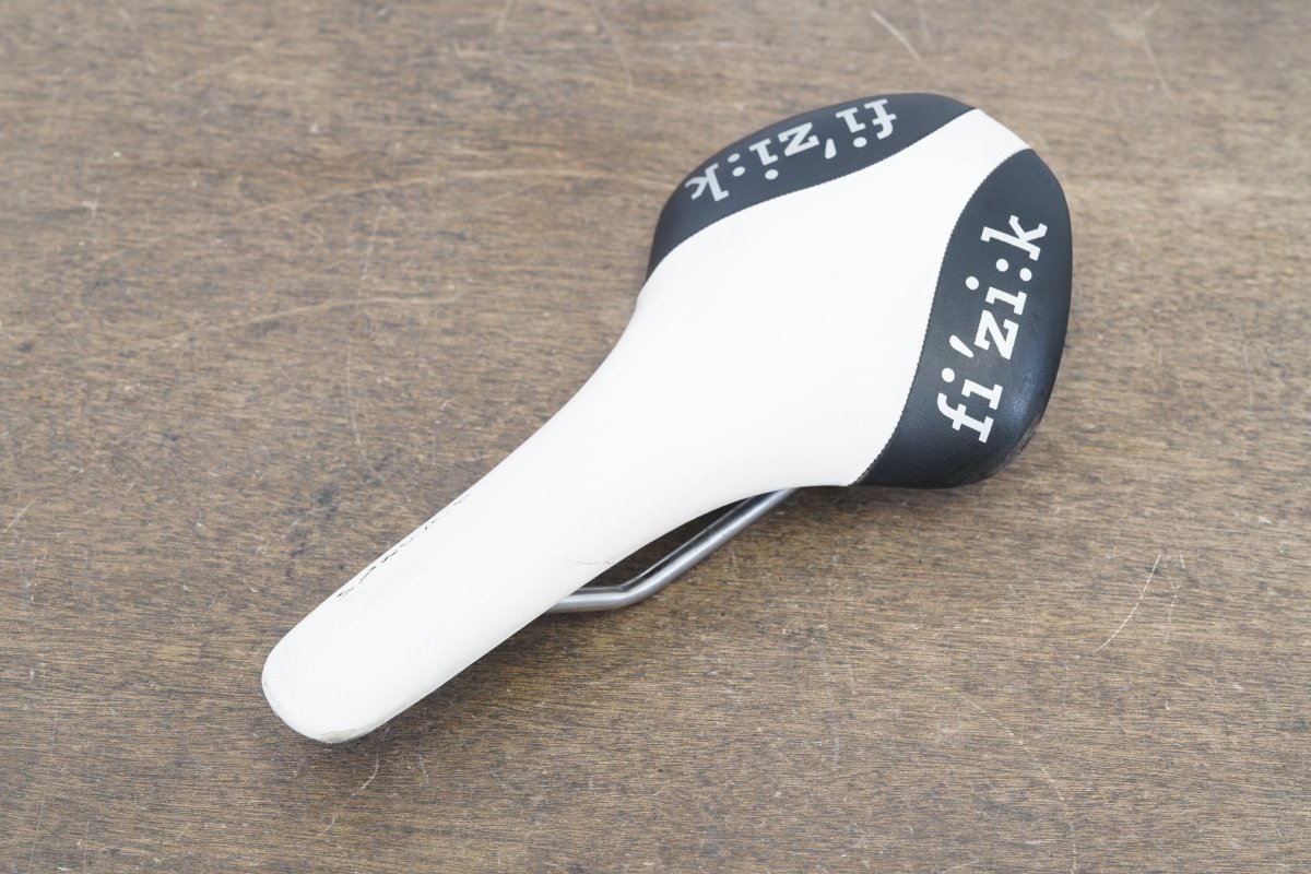 140mm (Regular) Fizik Antares R3 Kium Rail Road Saddle 178g