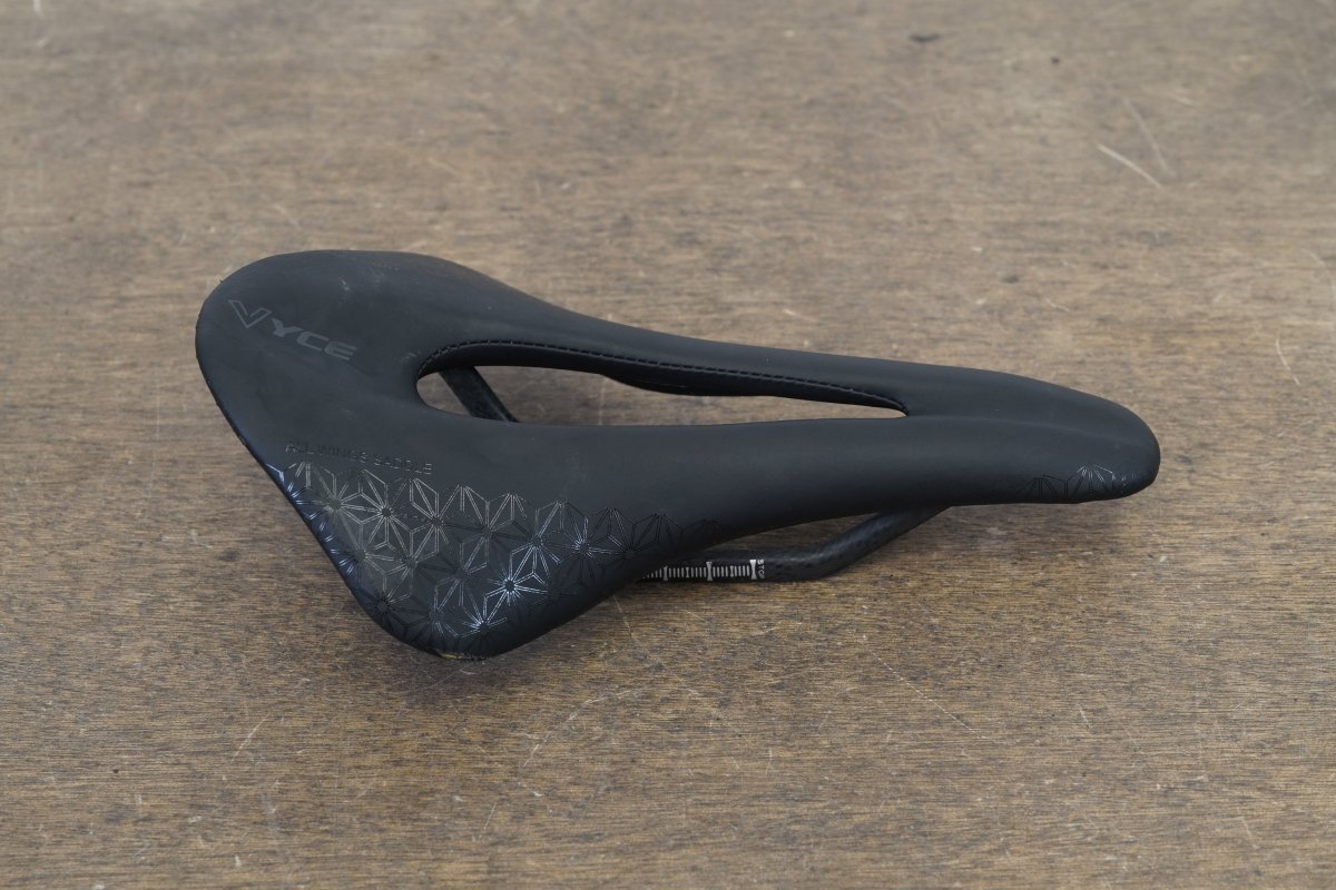 144mm VYCE Pack Light Carbon Rail Road Bike Saddle 123g