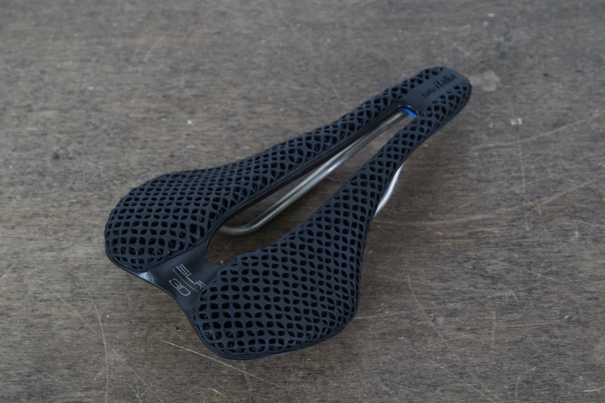 145mm Selle Italia SLR 3D Superflow Boost Titanium Rail Road Saddle 212g
