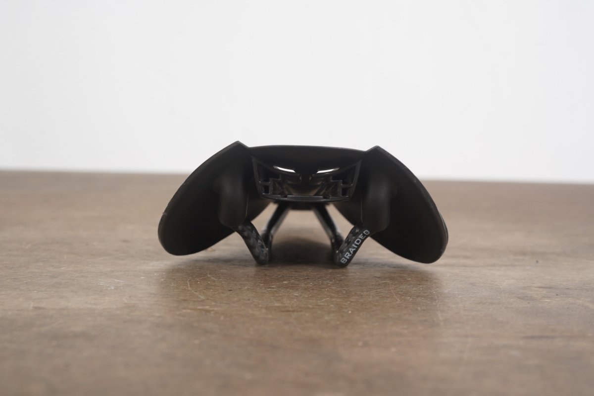 148mm (Large) Fizik Aliante Versus Evo R1 Carbon Rail Road Saddle 184g