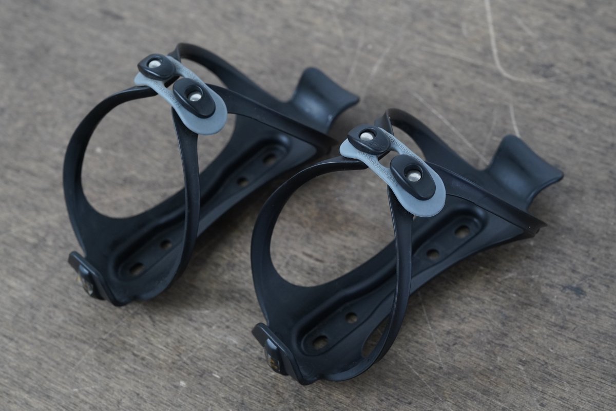 (2) Arundel Bando Water Bottle Cages 89g