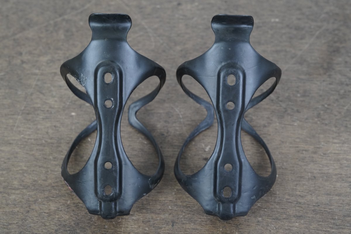 (2) Arundel Mandible Carbon Water Bottle Cages 50g