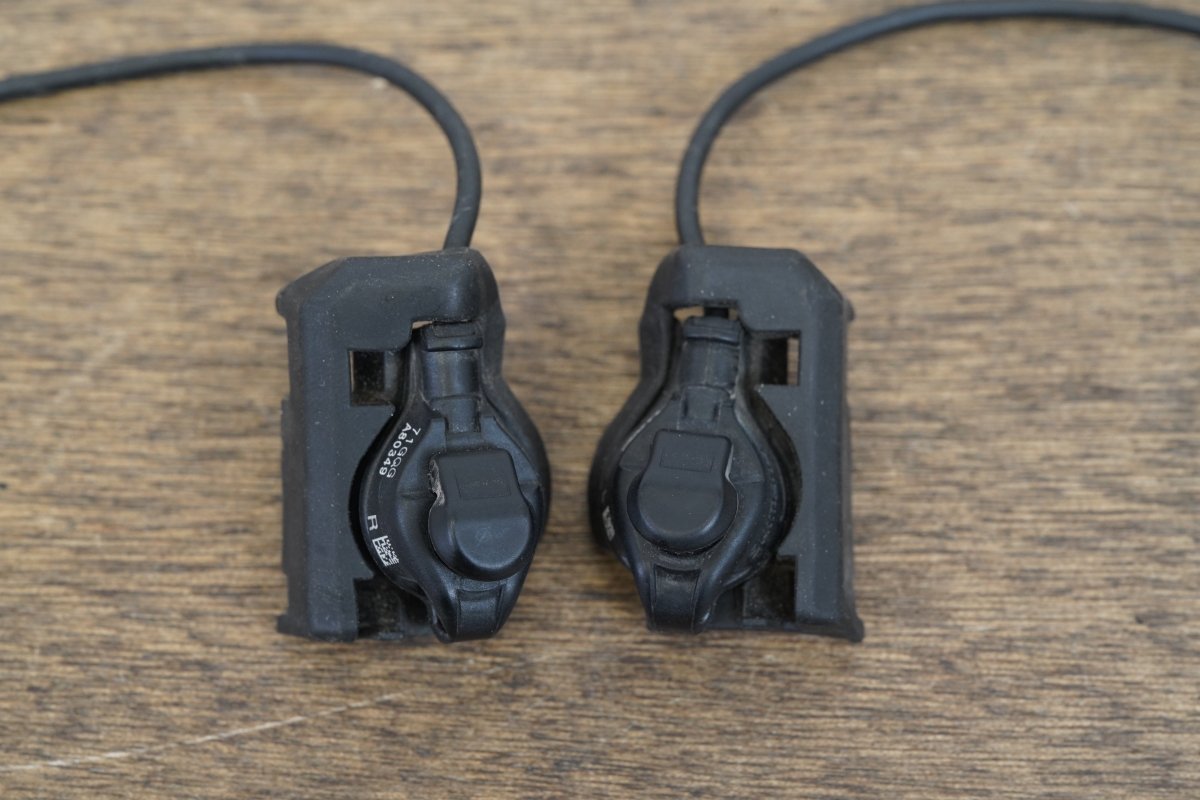 (2) Shimano Dura-Ace SW-R9150 Di2 Sprint Shifters 9150