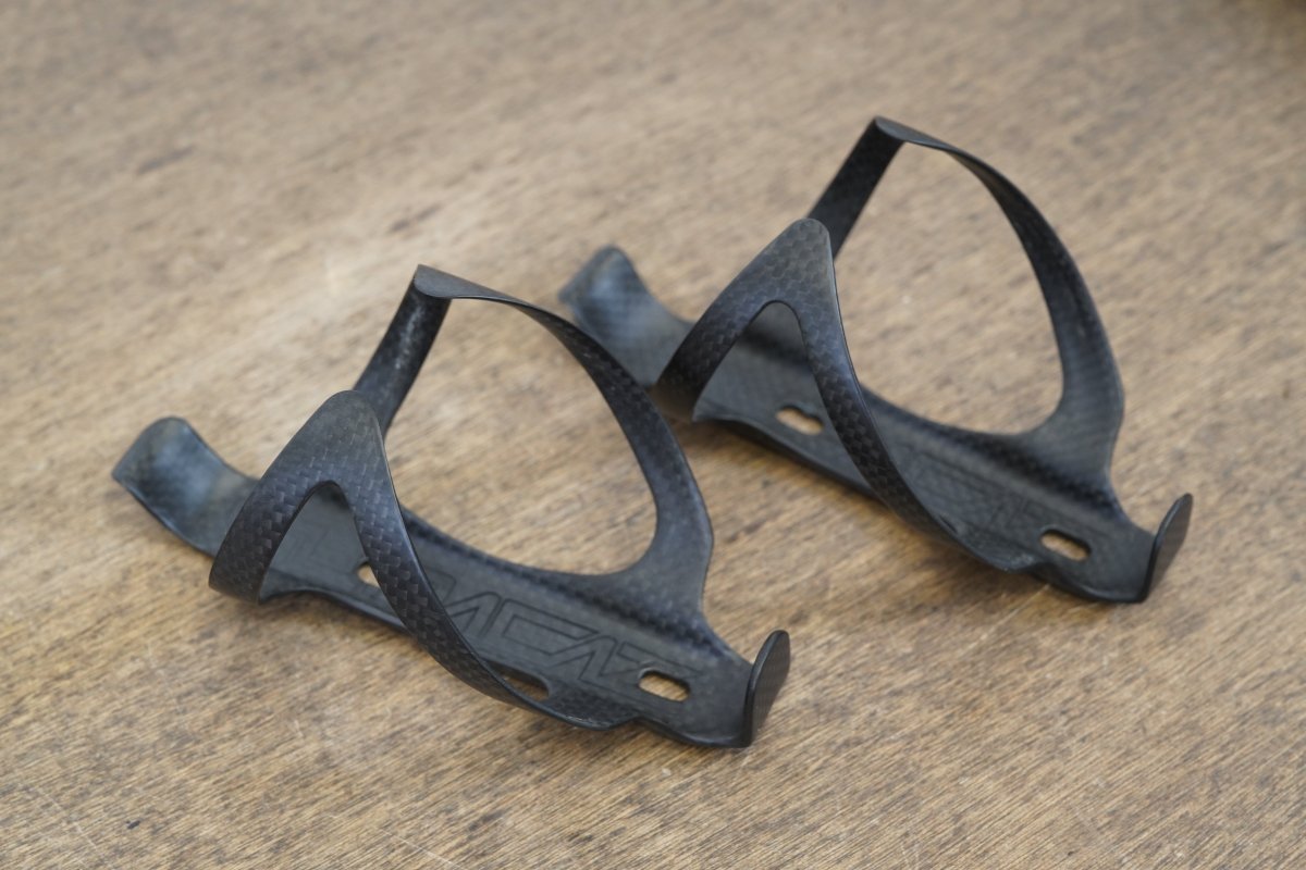 (2) Supacaz Fly Cage Carbon Water Bottle Cages 47g