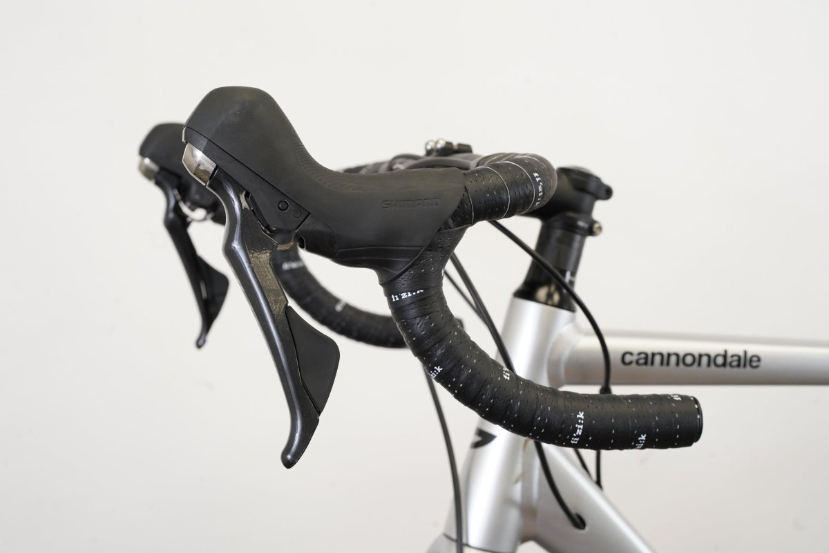 2021 56cm Cannondale CAAD13 Ultega R8000 Alloy Disc Road Bike