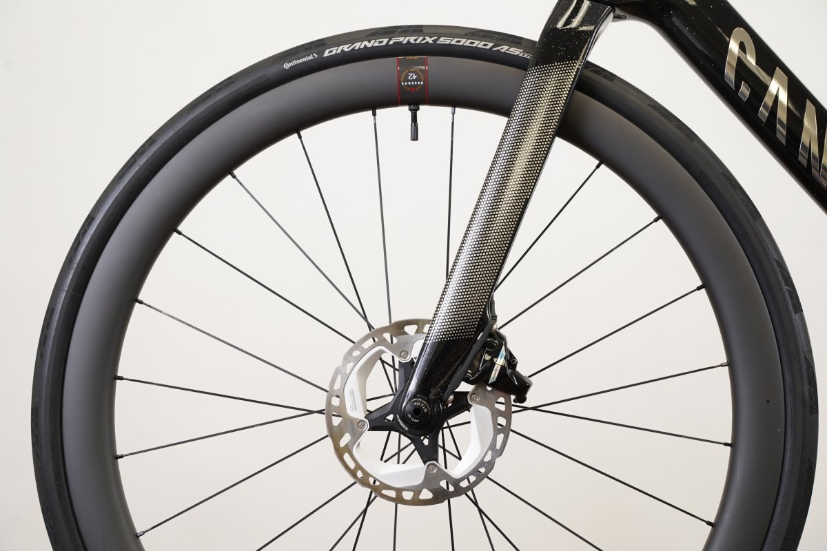 2024 L (Large) Canyon Endurace CFR Flash SRAM Force AXS Reserve Carbon Disc Bike