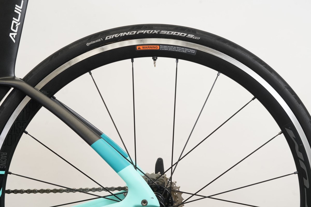 2024 M Bianchi Aquila Dura-Ace Ultegra Di2 12 Speed Carbon TT Triathlon Rim Bike