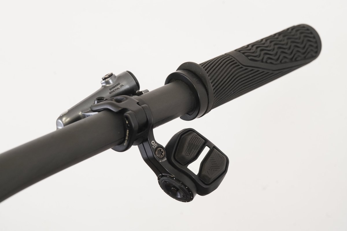 2025 L (Large) Pinarello Dogma XC World Cup SRAM XX SL AXS DT Swiss Carbon MTB