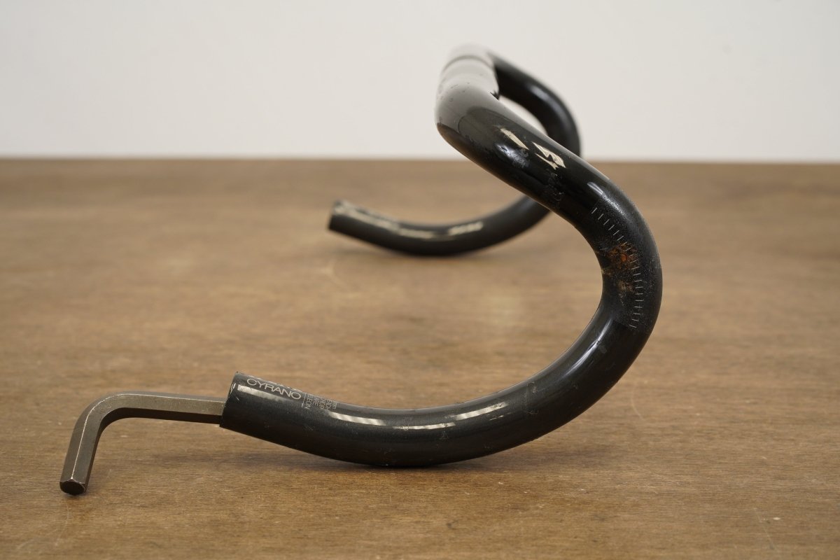 42cm Fizik Cyrano R1 Chameleon Carbon Compact Road Handlebar 31.8mm