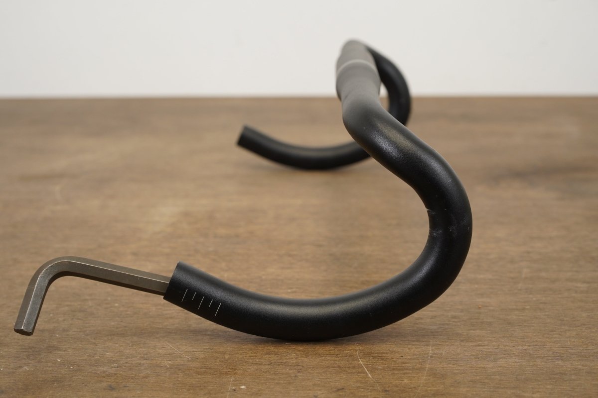 44cm BMC RDB03 Alloy Compact Road Handlebar 31.8mm RDB 03
