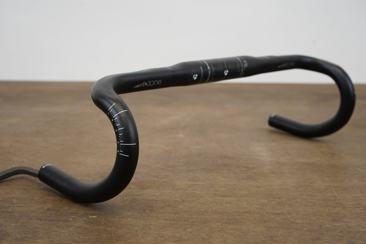 44cm Bontrager IsoZone RL VR-CF Alloy Road Handlebar 31.8mm