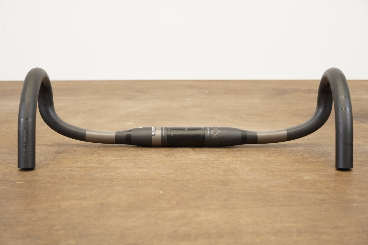 44cm Bontrager XXX VR-C OCLV Carbon Compact Road Handlebar 31.8mm