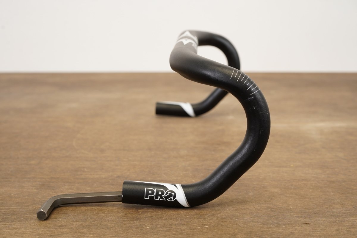 44cm PRO Vibe 7s Alloy Compact Road Handlebar 31.8mm
