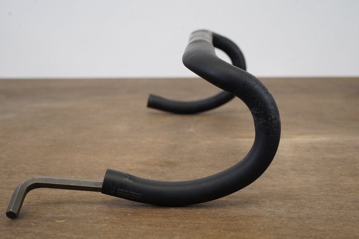 44cm Specialized S-WORKS Shallow Bend Carbon Compact Road Handlebar 31.8mm