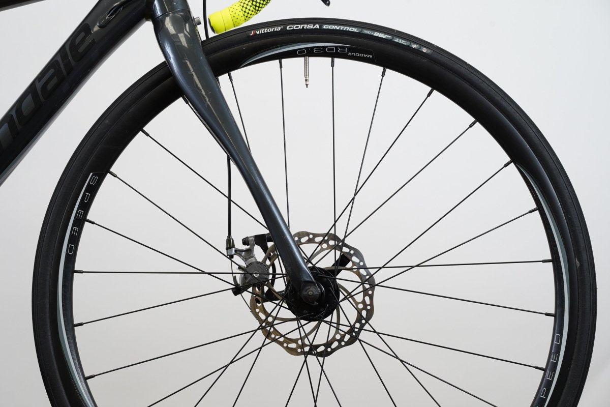 48cm Cannondale Synapse Shimano 105 5800 11 Speed Disc Brake Alloy Road Bike
