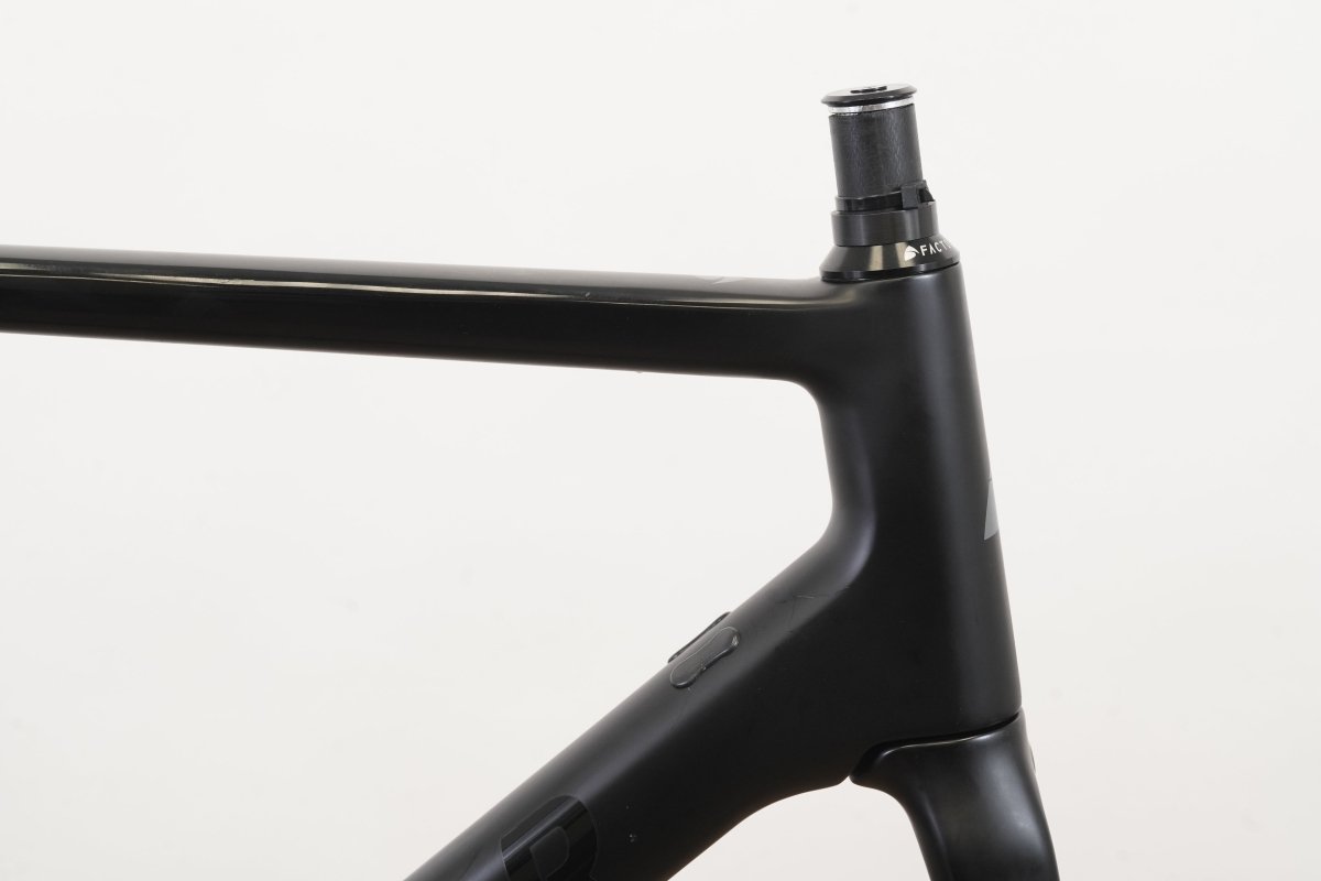 56cm Factor O2 Carbon Rim Brake Road Frameset *Repaired*
