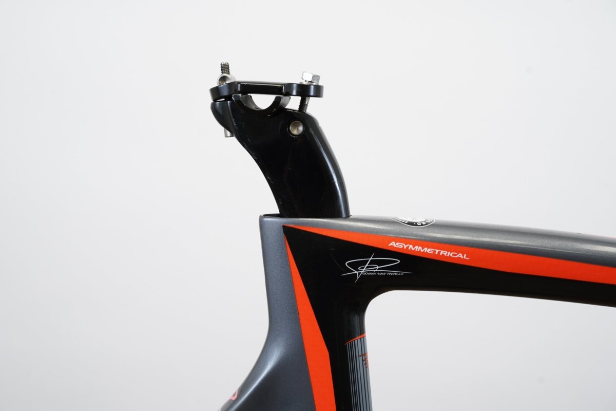57.5cm Pinarello Dogma F8 Carbon Rim Brake Frameset