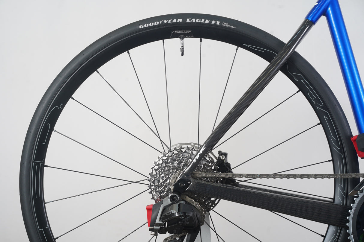 *Demo* M (Medium) Time Alpe d’Huez SRAM Rival AXS HED Carbon Disc Road Bike