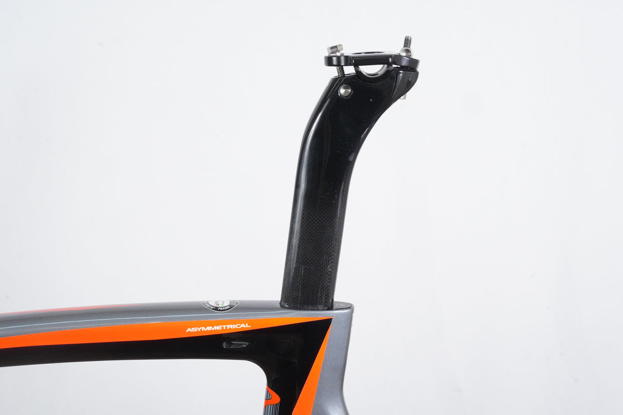 54cm Pinarello Dogma F8 Carbon Rim Brake Frameset