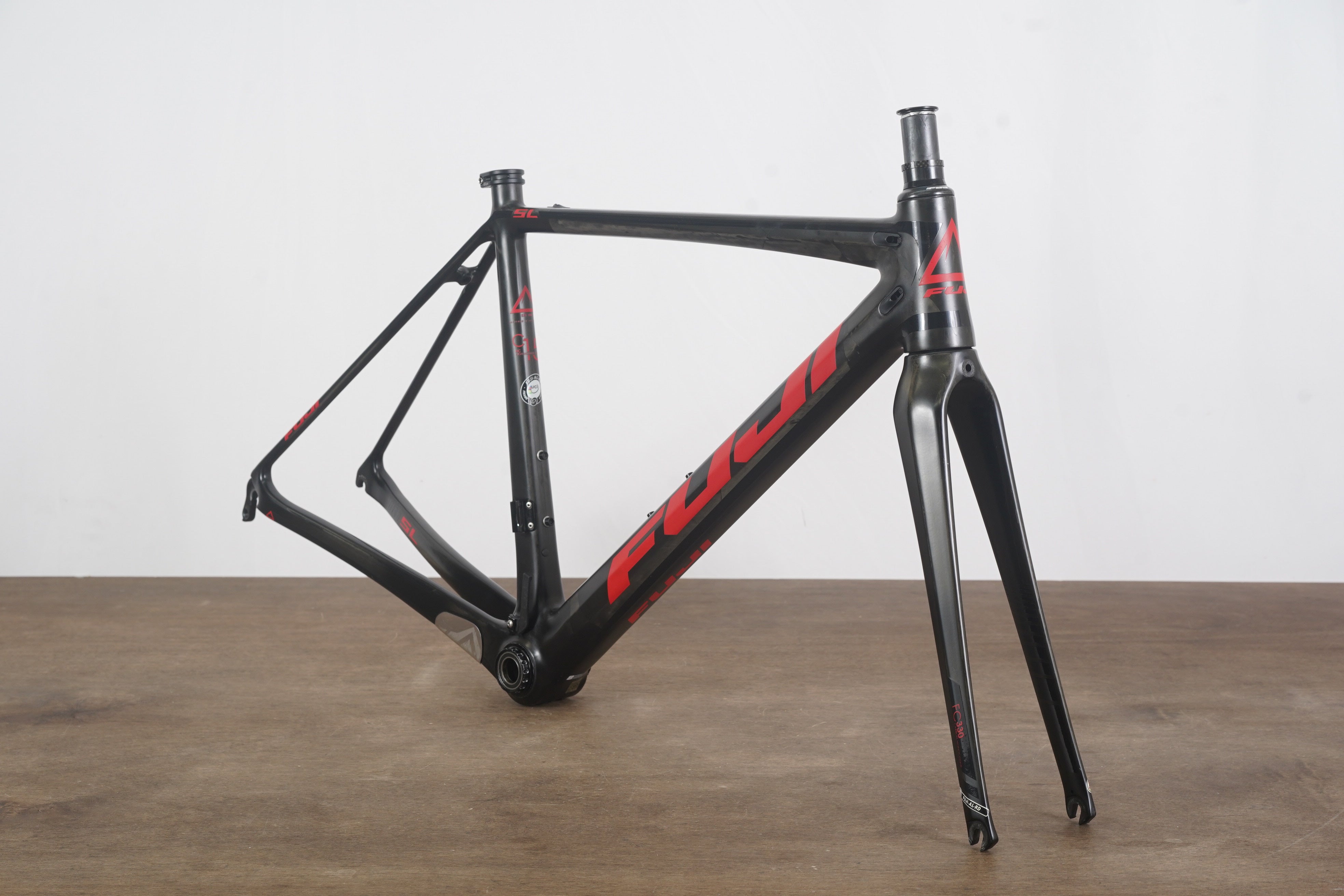 52cm Fuji SL 1.1 Carbon Rim Brake Road Frameset – Elevate Cycling