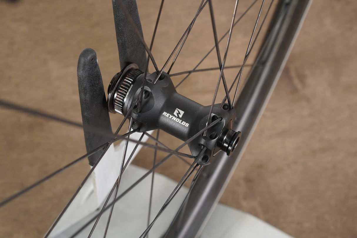 Reynolds Assault LE Carbon Tubeless Clincher Disc Brake Wheelset Shimano/SRAM 11