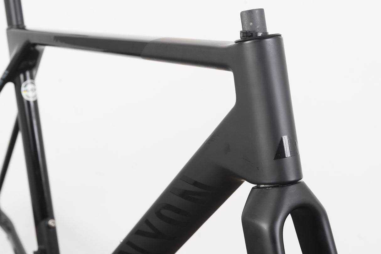 2023 M (Medium) Canyon Ultimate CF SLX Carbon Disc Road Frameset *Needs Service*