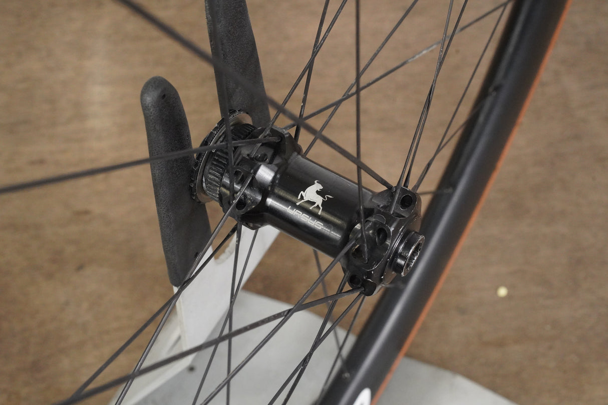 FRONT Ursus Miura TC47 Carbon Tubeless Disc Wheel