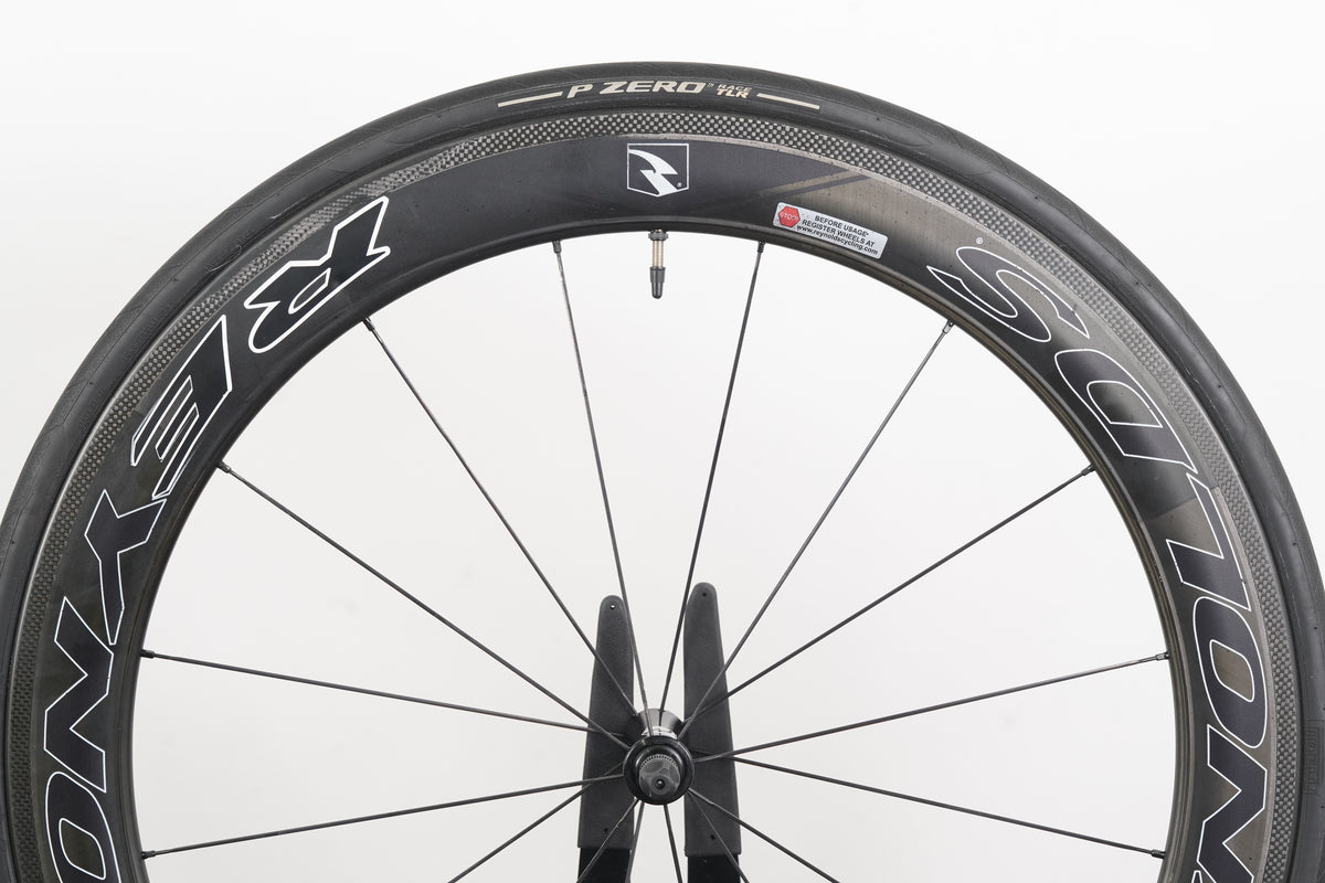 Reynolds Strike Carbon Tubeless Clincher Rim Brake Wheelset Shimano/SRAM 11 Speed