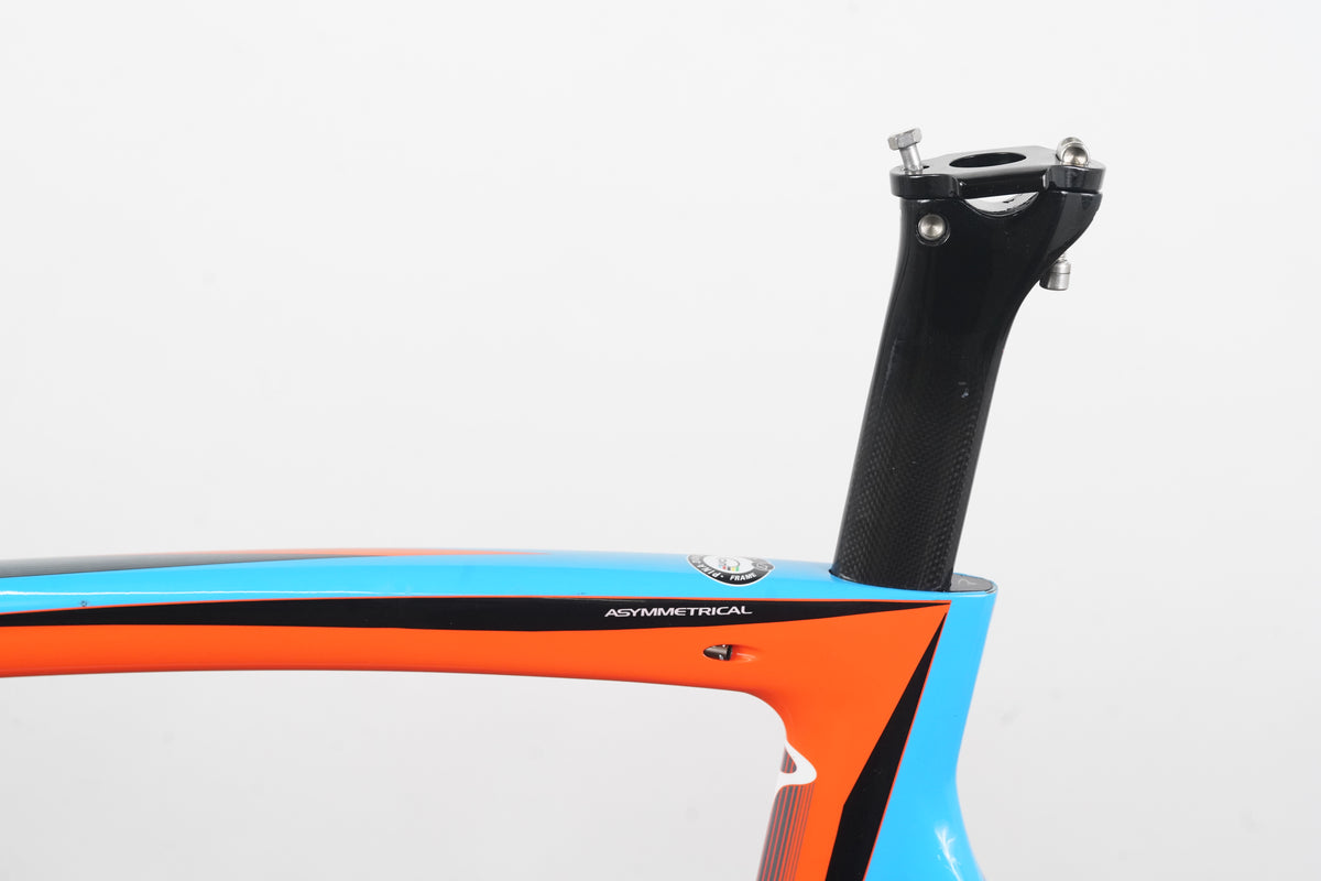 54cm Pinarello Dogma F8 Carbon Rim Brake Frameset