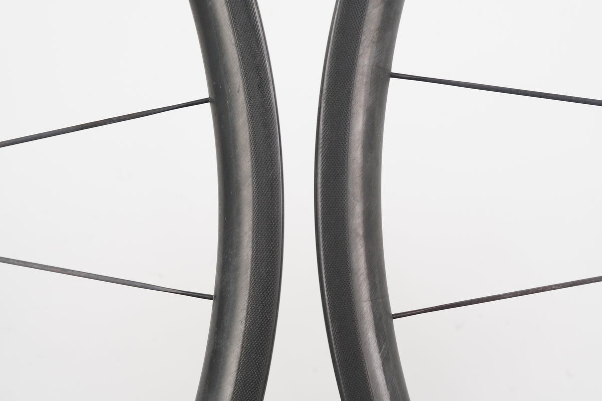 ENVE SES 2.2 Gen 2 Carbon Tubeless Rim Brake Wheelset Campagnolo 11 Speed