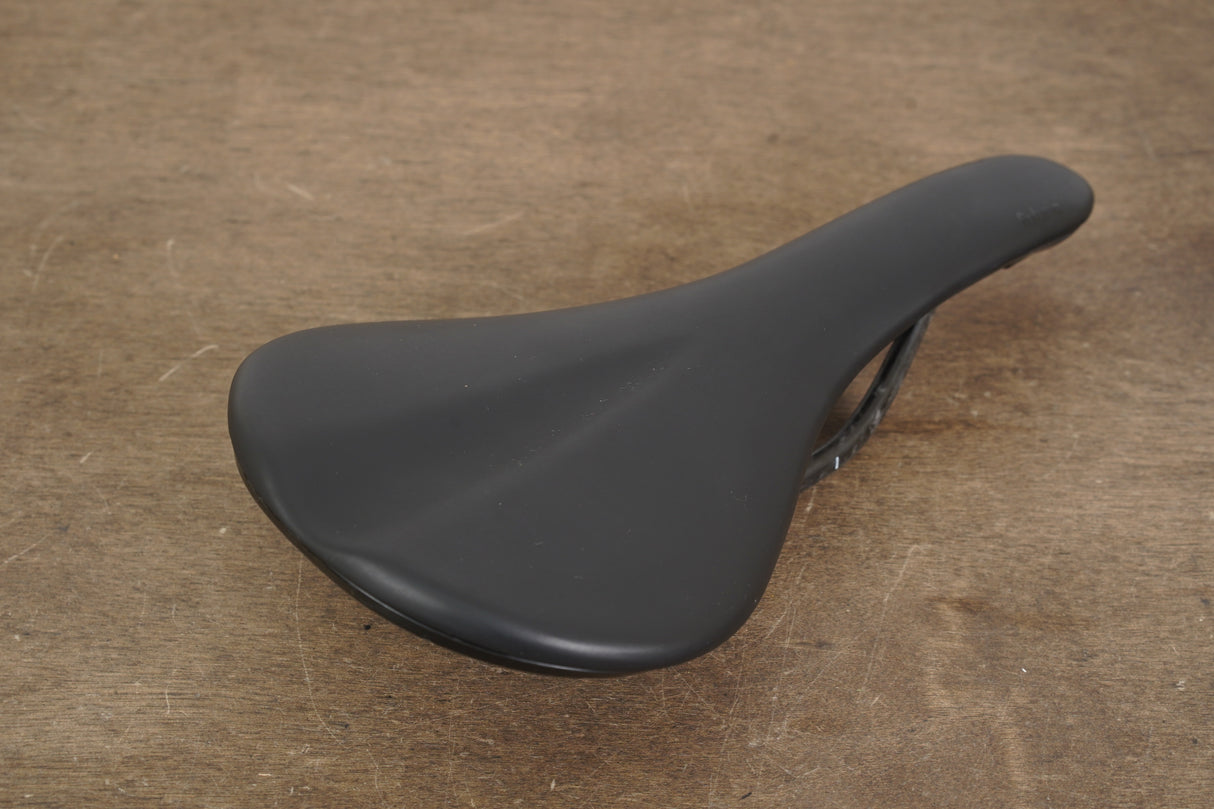 142mm (Shallow) Fabric Scoop Pro Carbon Rail Road Saddle 187g