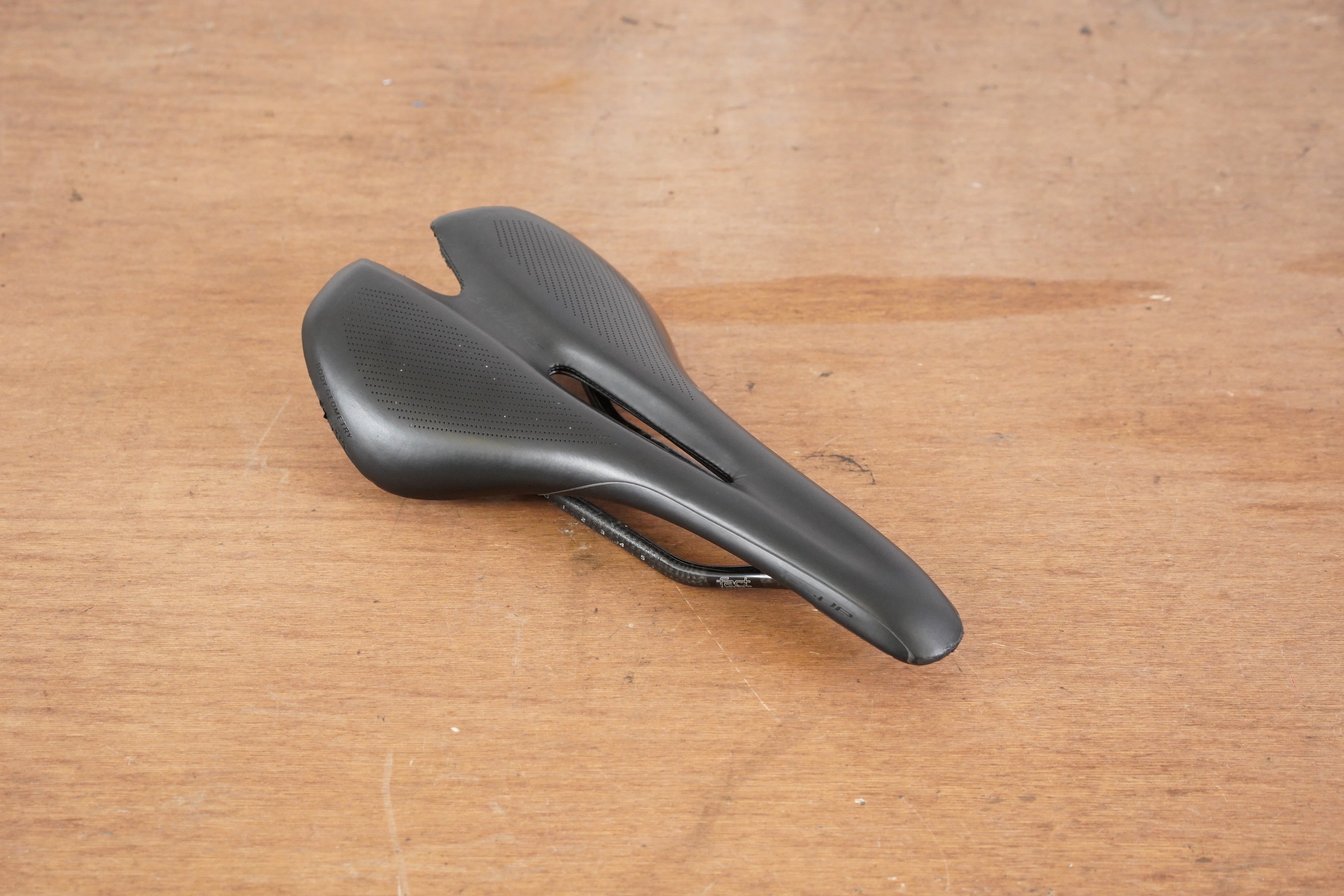SPECIALIZED スペシャライズド S-WORKS TOUPE CARBON SADDLE サドル