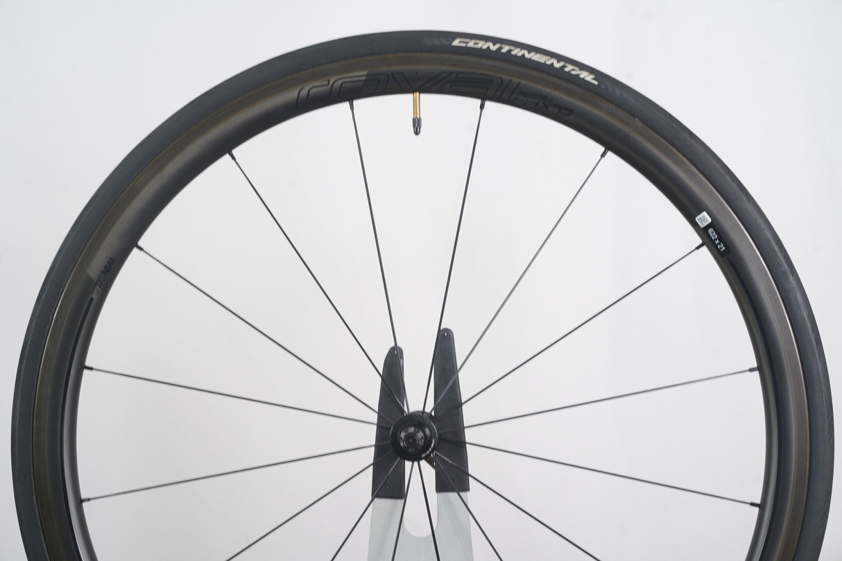 Roval CLX 32 Carbon Tubeless Clincher Rim Brake Wheelset Shimano/SRAM 11 Speed