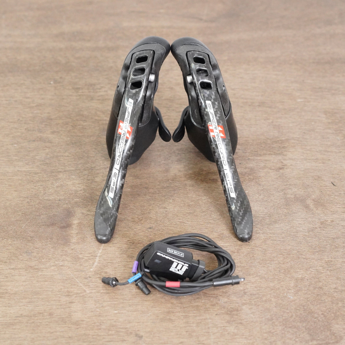 Leviers De Frein Campagnolo Super Record 11 EPS – Carbone – Câbles Inclus
