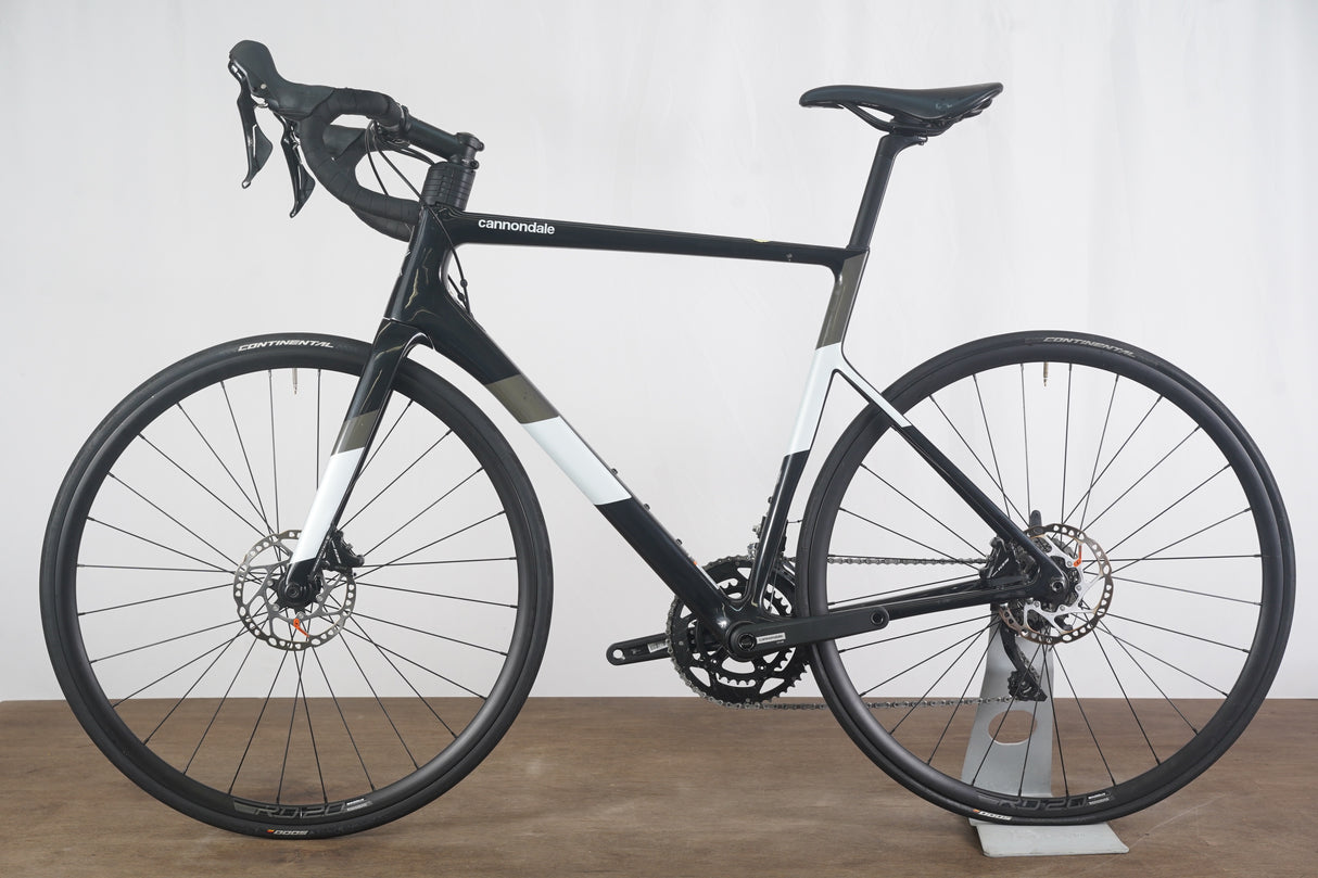 2022 56cm Cannondale SuperSix EVO 105 11 Speed Disc Brake Carbon Road Bike
