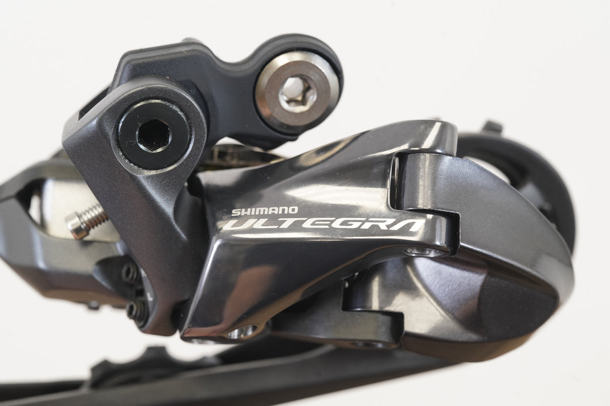 Shimano Ultegra R8050 Di2 11 Speed Electronic Rim Brake TT Triathlon Groupset