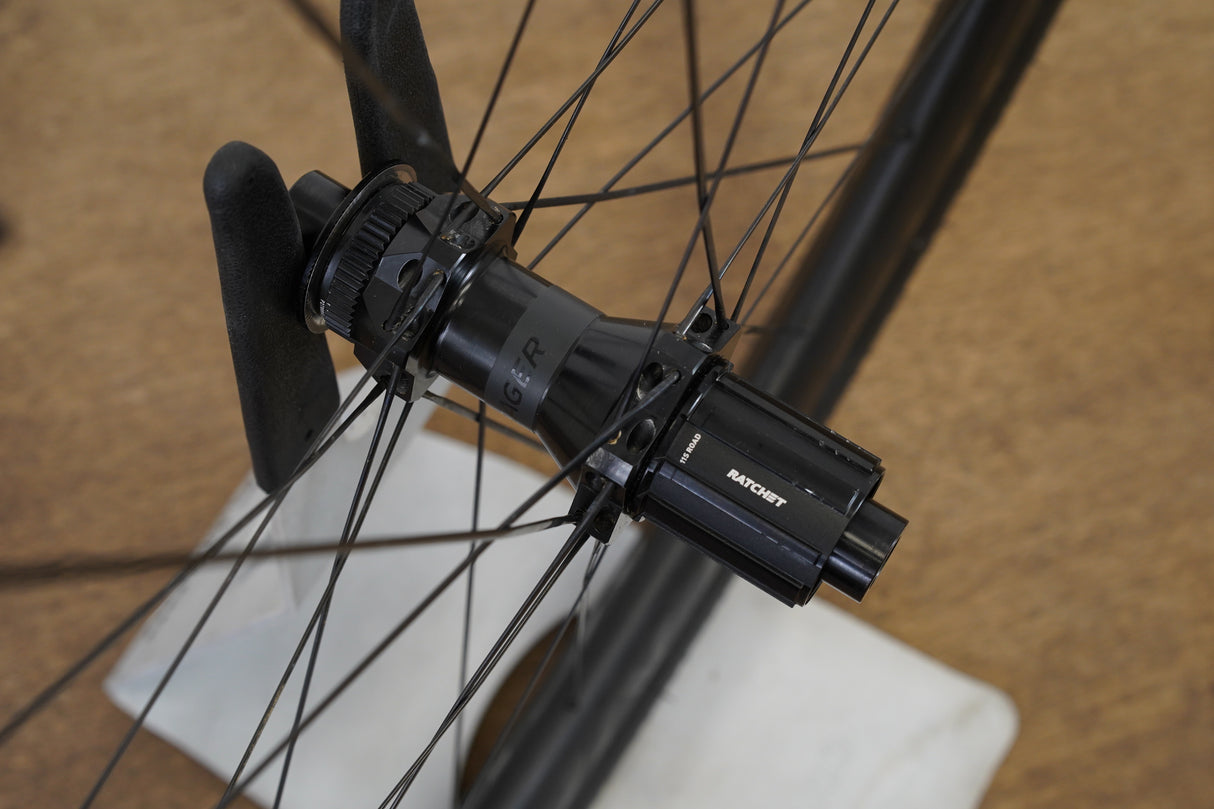 Bontrager Aeolus Pro 37 Carbon Tubeless Disc Brake Wheelset Shimano/SRAM 11 Speed