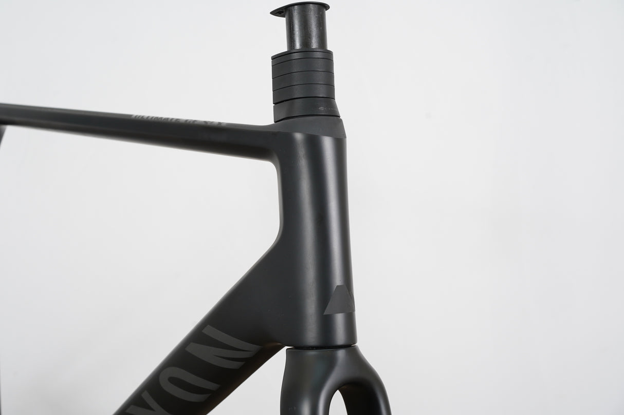 L (Large) Canyon Ultimate CF SLX Carbon Disc Brake Road Frameset